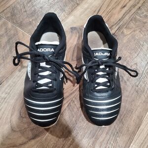 Diadora Kids Black And White Soccer Cleats